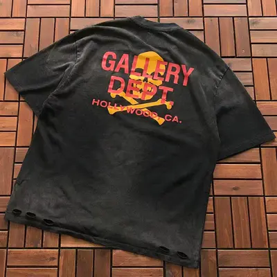 ￥~119 GALLERY DEPT T-SHIRT 11122220 (im 180CM 68KG iwear size S in the photo)