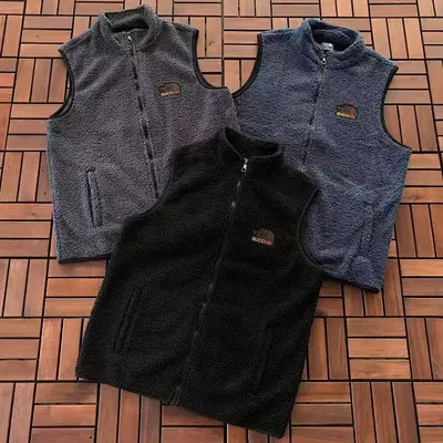 ￥~89 G🔥C🔥I & T🔥🔥 N🔥🔥F🔥🔥 VEST FLEECE 22122244 (im 185CM 80KG iwear size 2XL in the photo)