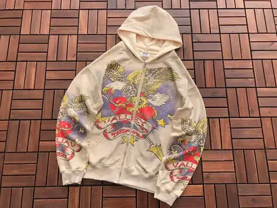 ￥~175 VA🔥L🔥Y HOODIE 33122385 (im 180CM 68KG iwear size M in the photo)