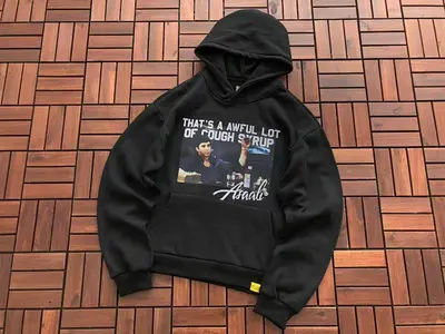 ￥~125 TH🔥T'S A AW🔥UL L🔥T OF C..HOODIE FLEECE 33122383 (im 180CM 68KG iwear size M in the photo)