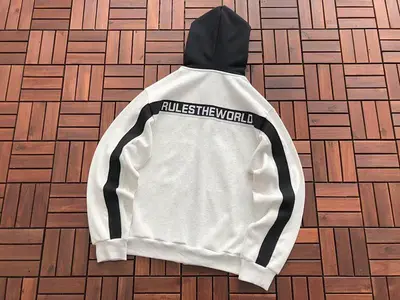 ￥~129 C🔥RT🔥🔥Z HOODIE FLEECE 33122382 (im 180CM 68KG iwear size M in the photo)