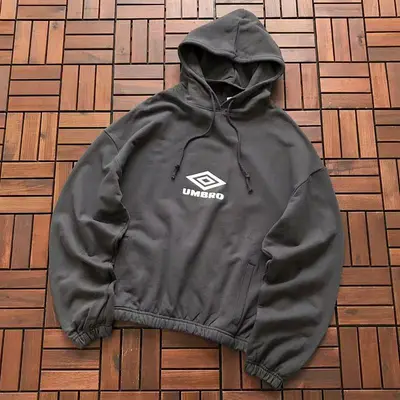 ￥179 UMBRO HOODIE FLEECE 44122305 (im 180CM 68KG iwear size M in the photo)