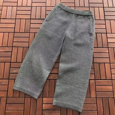 ￥~268 L🔥C🔥ST🔥 TROUSERS SWEATER 22122305 (im 185CM 80KG iwear size M in the photo)