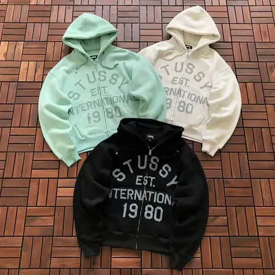 ￥169 ST🔥S🔥Y HOODIE FLEECE 44122304 (im 180CM 68KG iwear size M in the photo)