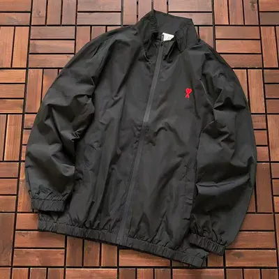 ¥179 A🔥I JACKET 44122405 (im 180CM 68KG iwear size M in the photo)