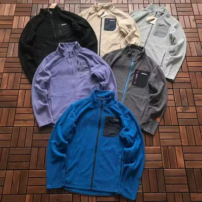 ￥ 179 P🔥TAG🔥N🔥A JACKET FLEECE 44122610 (im 180CM 68KG iwear size M in the photo)