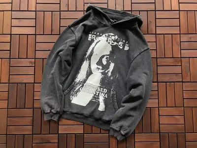 ￥~138 E.R.D HOODIE 33031631