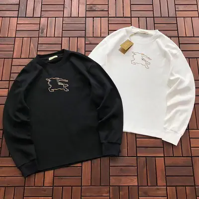 ￥~215 B🔥RB🔥RRY LONG-SLEEVE 11122686 (im 180CM 68KG iwear size M in the photo)