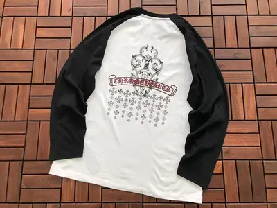 ¥~109 CH🔥OM🔥 HE🔥RTS LONG-SLEEVE 33122852 (im 180CM 68KG iwear size XL in the photo)