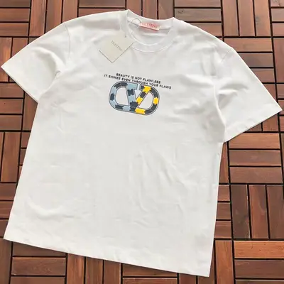 ¥~109 VALENTINO T-SHIRT 33122956 (im 180CM 68KG iwear size L in the photo)