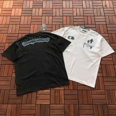 ¥~129 CH🔥OM🔥 HE🔥RTS T-SHIRT 11122910 (im 176CM 58KG iwear size M in the photo)