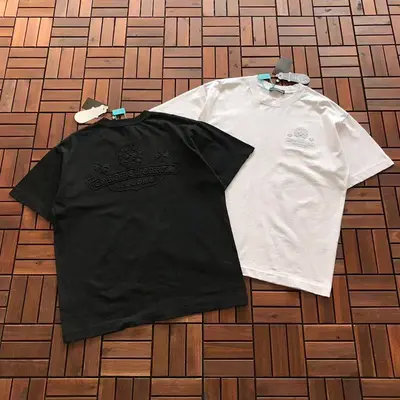 ¥~129 CH🔥OM🔥 HE🔥RTS T-SHIRT 11122908 (im 176CM 58KG iwear size M in the photo)