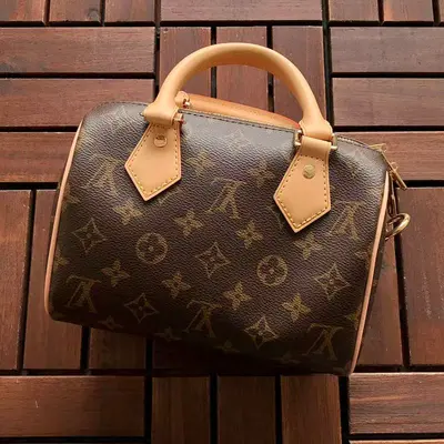 ￥~308 L🔥 BAG 44123118（长20CM*宽15CM*高12CM）