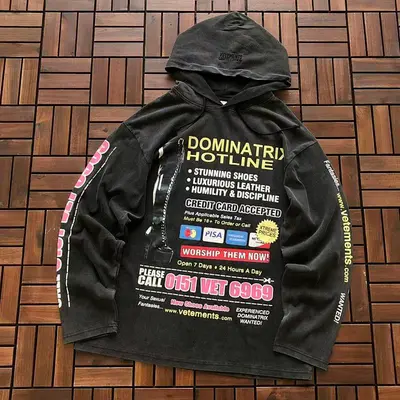 ¥~226 VETEMENTS HOODIE 55010318(im 185CM 70KG iwear size S in the photo)