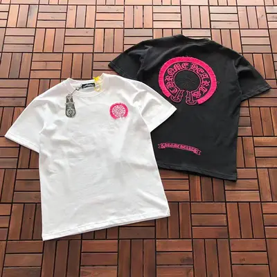 ¥~109 CH🔥OM🔥 HE🔥RTS T-SHIRT 77010318 (im 176CM 58KG iwear size M in the photo)