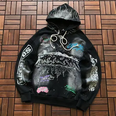 ¥ ~178 HELLSTAR HOODIE 55010542 (im 176CM 58KG iwear size S in the photo)