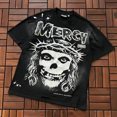 ¥~109 HELLSTAR T-SHIRT 55010501 (im 176CM 58KG iwear size S in the photo)