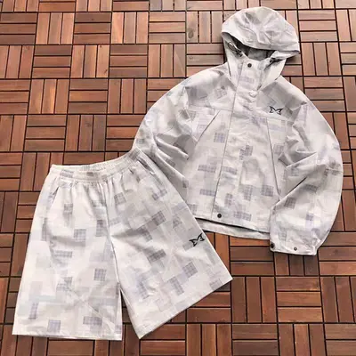 TOP￥~ 288 PANTS ￥~ 129 M🔥RT🔥A JACKET SHORTS 33123052 (im 176CM 58KG iwear size S in the photo)