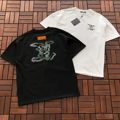 ￥~129 L🔥 T-SHIRT 66010633 (im 185CM 80KG iwear size L in the photo)