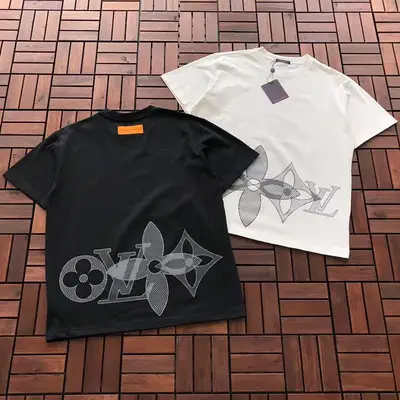 ￥~129 L🔥 T-SHIRT 55010629 (im 185CM 80KG iwear size M in the photo)