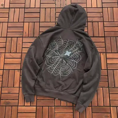 ￥~165 BROKEN PLANET HOODIE 77010633 (im 176CM 58KG iwear size S in the photo)