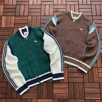 ￥~ 285🔥DI🔥AS SWEATER 88010606