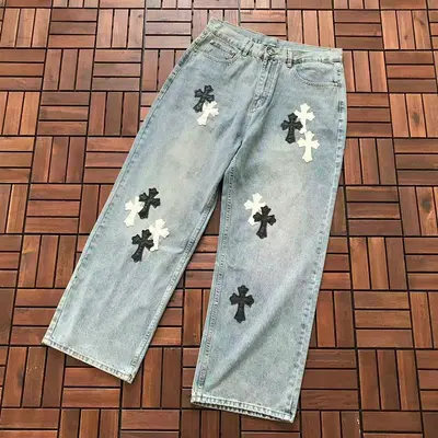 ￥~ 275 CH🔥OM🔥 HE🔥RTS JEANS 55010611 (im 180CM 68KG iwear size XL in the photo)