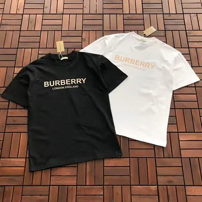 ￥~95 B🔥RB🔥RRY T-SHIRT 66010602 (im 185CM 80KG iwear size S in the photo)