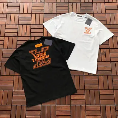 ￥~109 L🔥 T-SHIRT 77010723 (im 176CM 58KG iwear size M in the photo)