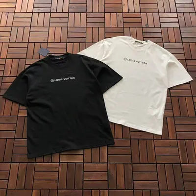 ￥~79 L🔥 T-SHIRT 55010719 (im 180CM 68KG iwear size M in the photo)