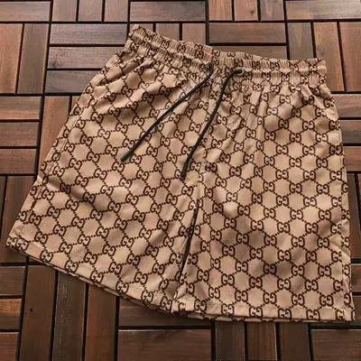 ￥ ~ 95 G🔥C🔥I SHORTS 55010710 (im 180CM 68KG iwear size L in the photo)