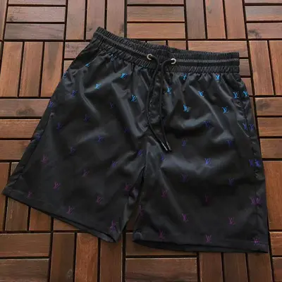 ￥ ~95 L🔥 SHORTS 55010706 (im 180CM 68KG iwear size L in the photo)