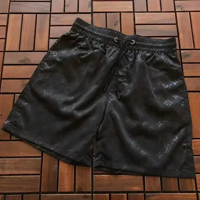 ￥~95 L🔥 SHORTS 55010703 (im 180CM 68KG iwear size L in the photo)