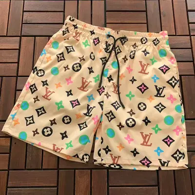 ￥~95 L🔥 SHORTS 55010803 (im 180CM 68KG iwear size L in the photo)