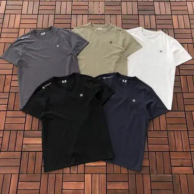 ￥~129 L🔥🔥UL🔥M🔥N T-SHIRT 66010851 (im 185CM 80KG iwear size XL in the photo)