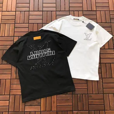 ￥~119 L🔥 T-SHIRT 77010815 (im 180CM 68KG iwear size S in the photo)