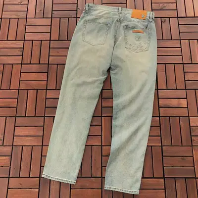 ￥~175 L🔥JEANS 66010808 (im 185CM 80KG iwear size 33 in the photo)