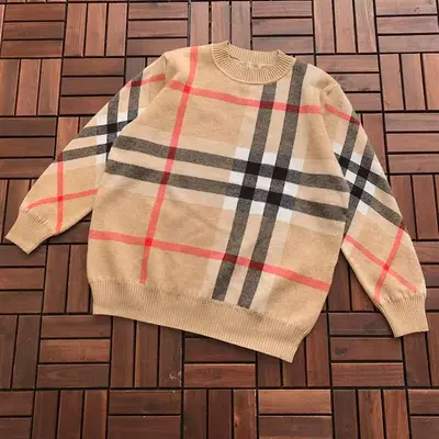 ￥199 B🔥RB🔥RRY SWEATER 88010929 (im 176CM 58KG iwear size S in the photo)
