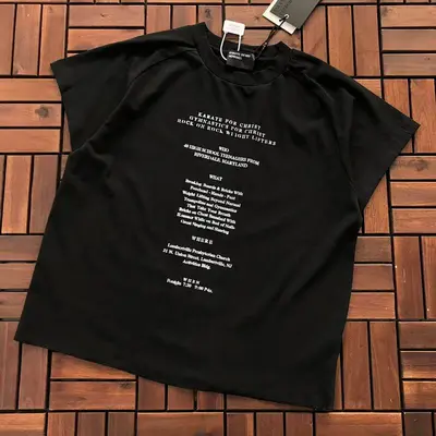 ¥~86 E.R.D T-SHIRT 77010945 (im 176CM 58KG iwear size M in the photo)