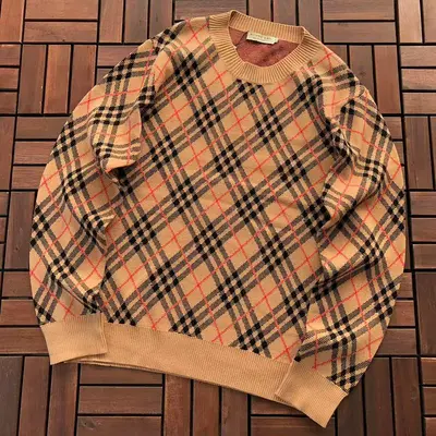 ¥~159 B🔥RB🔥RRY SWEATER 77010933 (im 185CM 80KG iwear size M in the photo)