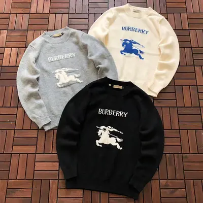 ￥~139 B🔥RB🔥RRY SWEATER 77010915 (im 176CM 58KG iwear size M in the photo)