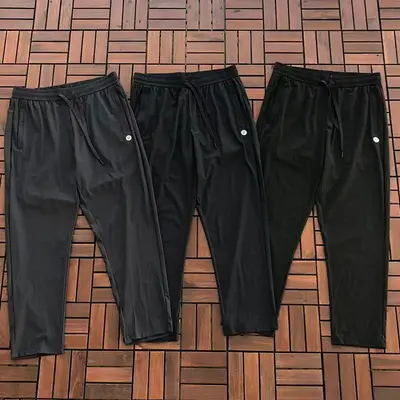￥~175 L🔥🔥UL🔥M🔥N TROUSERS 66011001 (im 185CM 80KG iwear size 2XL in the photo)