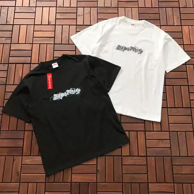 ￥~89 S🔥P🔥E🔥E T-SHIRT 55011120 (im 176CM 58KG iwear size M in the photo)
