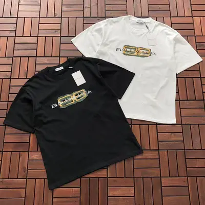 ￥~79 B🔥L🔥🔥🔥IA🔥A T-SHIRT 55011110 (im 176CM 58KG iwear size M in the photo)