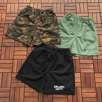 ￥~85 GALLERY DEPT SHORTS 77011142 (im 176CM 58KG iwear size M in the photo)
