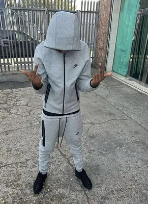 TF 2023 FB7921-063￥255 zip-up coat FB8002-063￥245 pants (im 180CM 68KG iwear size S in the photo)