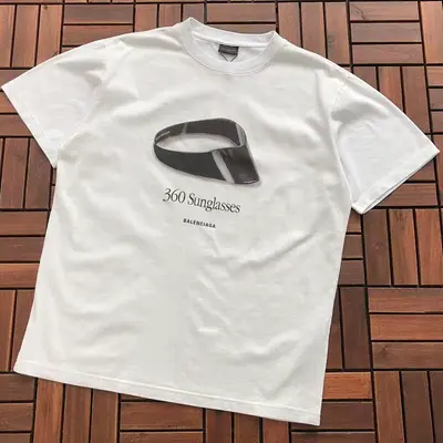 ￥~109 B🔥L🔥🔥🔥IA🔥A T-SHIRT 77011872 (im 180CM 68KG iwear size S in the photo)