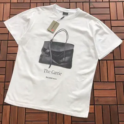 ￥~109 B🔥L🔥🔥🔥IA🔥A T-SHIRT 77011871 (im 180CM 68KG iwear size S in the photo)