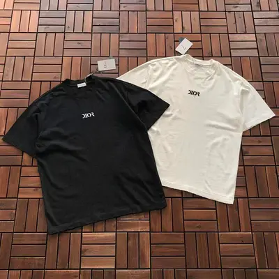 ￥~125 D🔥O🔥 T-SHIRT 55011859 (im 180CM 68KG iwear size M in the photo)