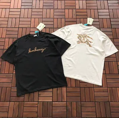 ￥~125 B🔥RB🔥RRY T-SHIRT 55011857 (im 180CM 68KG iwear size M in the photo)